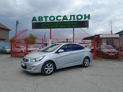 Hyundai Solaris 1.6, 2012, AT