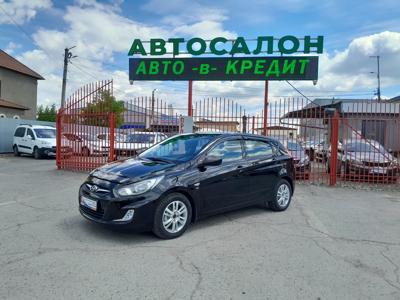 Hyundai Solaris 1.6, 2013, AT